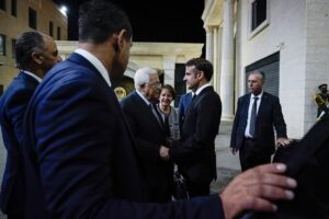 法國總統馬克龍（emmanuel Macron）、巴勒斯坦自治政府領袖阿巴斯（mahmud Abbas）