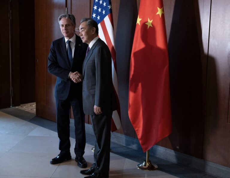 美國國務卿布林肯（Antony Blinken）與中國外長王毅在德國慕尼黑安全會議期間舉行場邊會議