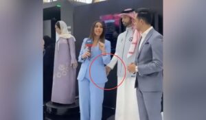 變態！沙特阿拉伯AI機器人公然觸摸女記者屁股（影音）
