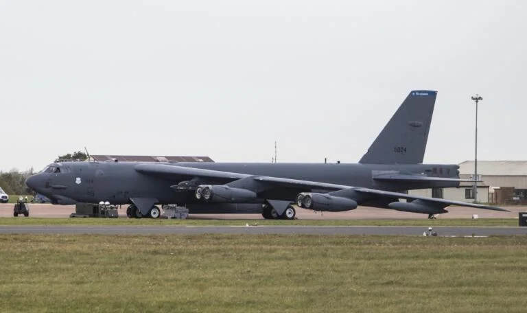 英國美軍空軍基地恐攻疑雲反轉 警方曝1嫌犯曾搶先報警。圖來源：維基百科