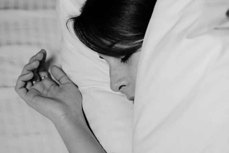 睡覺、睡眠、熬夜、午休