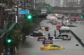 泰國豪雨成災！ 曼谷全市50區列災區