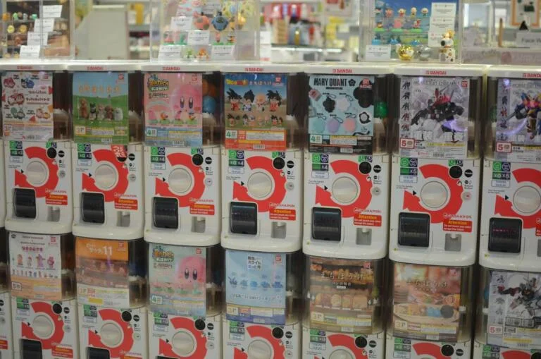 扭蛋、扭蛋機